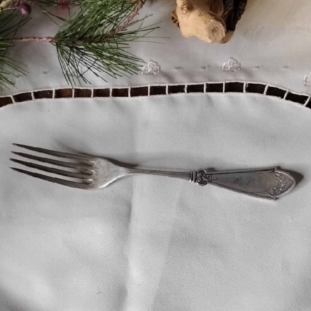 1847  Rogers.Bro.x11 Engraved Silver Plated Fork